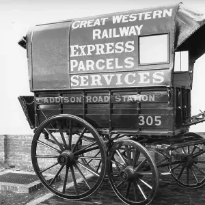 GWR Horse Drawn Express Parcels Van Print, 1908