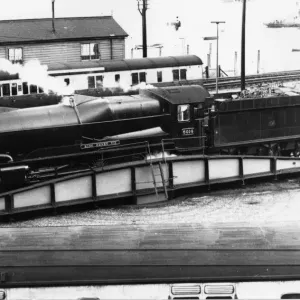 King Henry VII Print: Streamlined King Class Locomotive King Henry VII Print: Streamlined King Class Locomotive