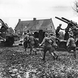 Artillery and gunners in action, Western Front, WW1