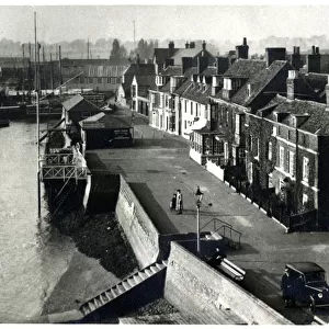 Burnham-on-Crouch, Essex - The Anchor Hotel and Waterfront
