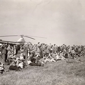 Part of the crowd at the 1950 RAeS Garden Party