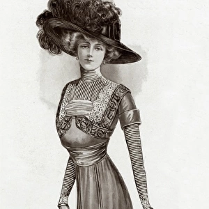 Elegant tailored summer dress 1909