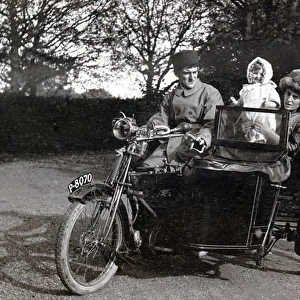 Family on a 1909 / 10 Rudge motorcycle & sidecar