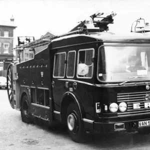 GLC-LFB ERF diesel pump-escape fire engine