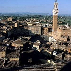 ITALY. Siena. General view of the city with Piazza