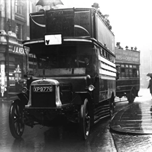A London Omnibus heading for Victoria