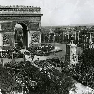 Peace celebration, Arc de Triomphe, Paris, France