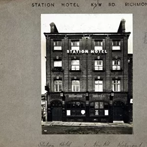 Photograph of Station Hotel, Richmond, Greater London