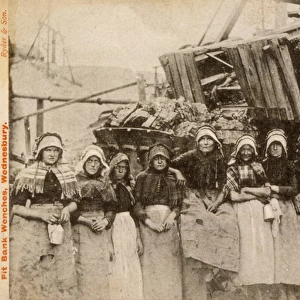 Pit Bank Women / 1904