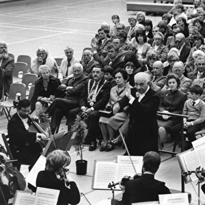 Rudolf Barshai conducting Bournemouth Symphony Orchestra