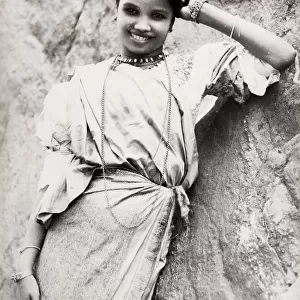 Smiling girl, Ceylon, Sri Lanka
