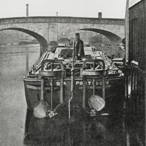 Stern view of ?Hilda?, showing canal-boat propellers