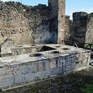 Thermopolium at the intersection of Via degli Augustali with