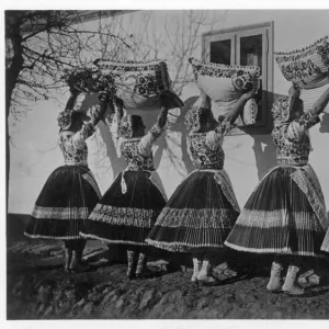 Traditional Kalocsa Cushion Dance - Hungary