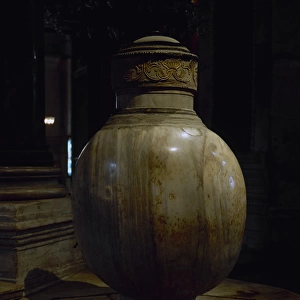 Turkey. Istanbul. Hagia Sophia. Inside. Alabaster urn