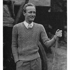 V-neck sweater, circa 1941