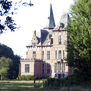 Vlamertinghe Chateau, subject of Edmund Blunden poem