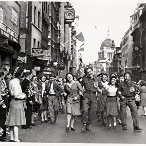 World War II 1945 VE Day revellers Fleet Street, London