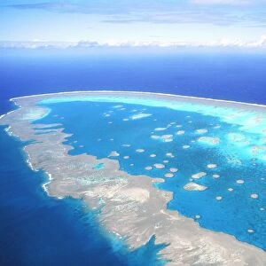 Great Barrier Reef - aerial view - Capricorn-Bunker Group, Lady Musgrave Island, Queensland, Australia AU-1310