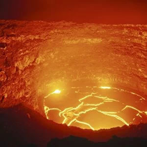 Erta Ale volcano lava lake, Ethiopia C016 / 9673