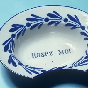 French shaving bowl, 19th century C017 / 3586