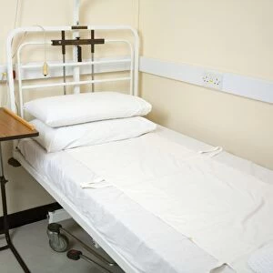 Kings Fund hospital bed