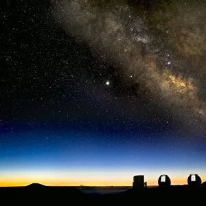 Milky way and observatories, Hawaii