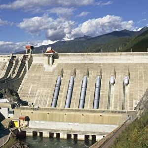 Revelstoke hydroelectric dam C013 / 9760