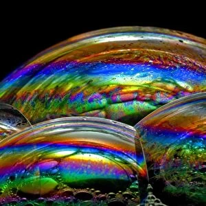 Soap bubble iridescence C017 / 8524