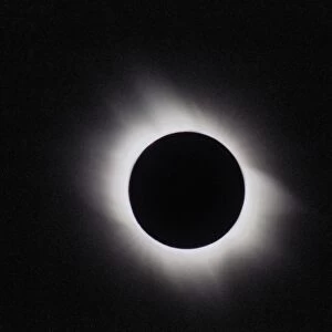 Total solar eclipse, outer corona