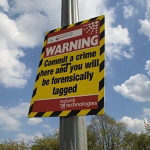 Warning sign: forensic tagging C018 / 0042