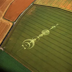 Aerial Crop Circle Print, Wiltshire, England Aerial Crop Circle Print, Wiltshire, England