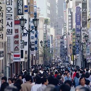 Busy street in Seoul