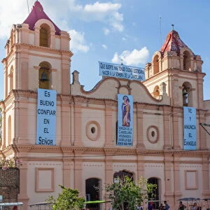 Cuba Tote Bag Collection: Camaguey