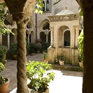 Cloister at Villa Cimbrone, Ravello, Campania, Italy, Europe