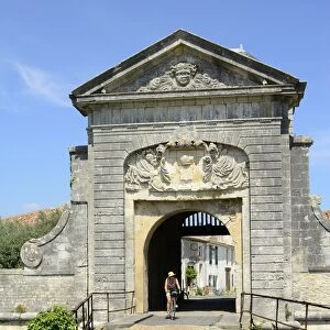 Entrance to town, St. Martin de Re, Ile de Re, Charente-Maritime, Poitou-Charentes