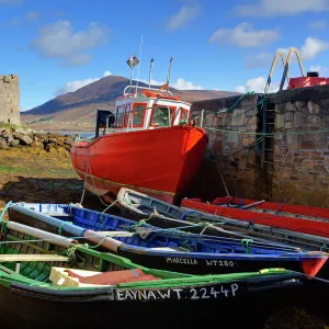 Fishing boats at Kildownet Pier, Achill Island, County Mayo, Connaught (Connacht), Republic of Ireland, Europe