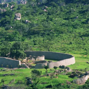 Zimbabwe Heritage Sites Poster Print Collection: Great Zimbabwe National Monument