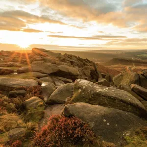 Higger Tor, Carl Wark Hill Fort and Hathersage Moor, sunrise in autumn, Peak District National Park