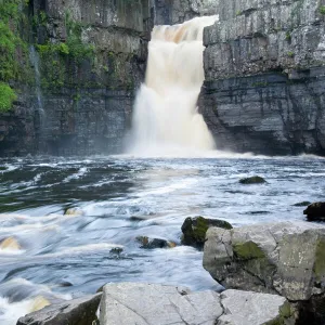 High Force, Englands biggest waterfall, on the River Tees near the village of Middleton-in-Teesdale, County Durham, England, United