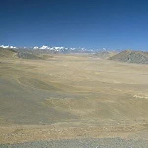 Lalung La on Kathmandu-Lhasa road, Shisapangma snow peak in distance, Tibetan Plateau