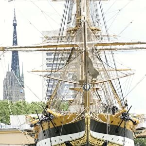 The three masted boat, Amerigo Vespucci from Italy during Armada 2008, Rouen