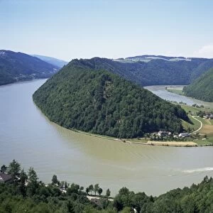Meander in the River Danube at Schlogen, Austria, Europe