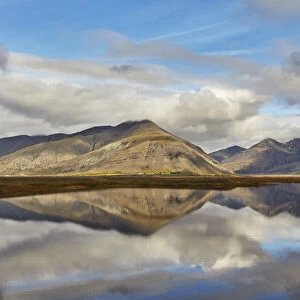 Mountains and reflections in a lake, near Hofn, southeast Iceland, Polar Regions