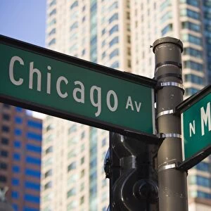 North Michigan Avenue and Chicago Avenue signpost, The Magnificent Mile