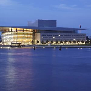 The Opera House at dusk, Copenhagen, Denmark, Scandinavia, Europe