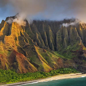 Pali sea cliffs on the Kalaulau trail, Napali Coast State Park, Kauai Island, Hawaii