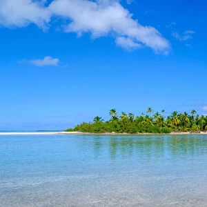 Pula Maraya Island from Scout Park Beach, Cocos (Keeling) Islands, Indian Ocean, Asia