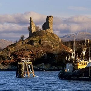 Ruins of Castle Moil and fishing harbour at Kyleakin