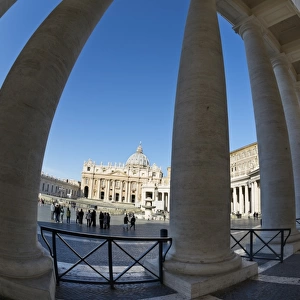S. t Peters Basilica and the colonnades of St. Peters Square (Piazza San Pietro)